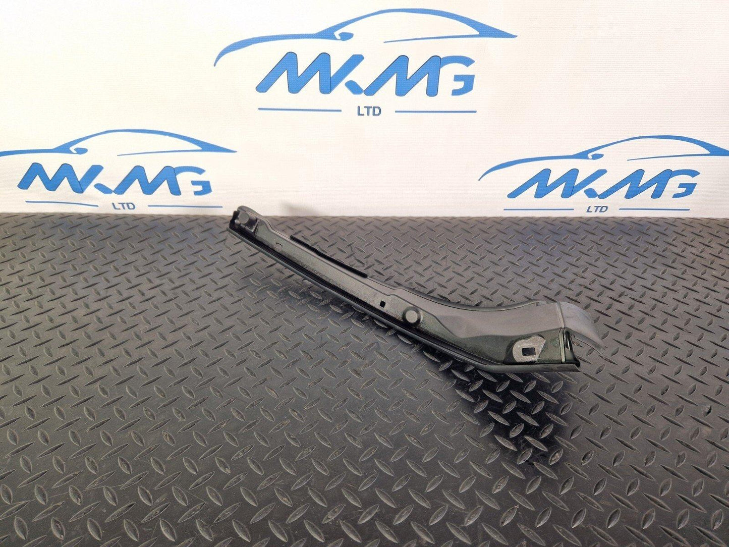 14-21 BMW 2 SERIES 218d GRAN TOURER F46 LEFT N/S FENDER INNER SEAL 51767300517