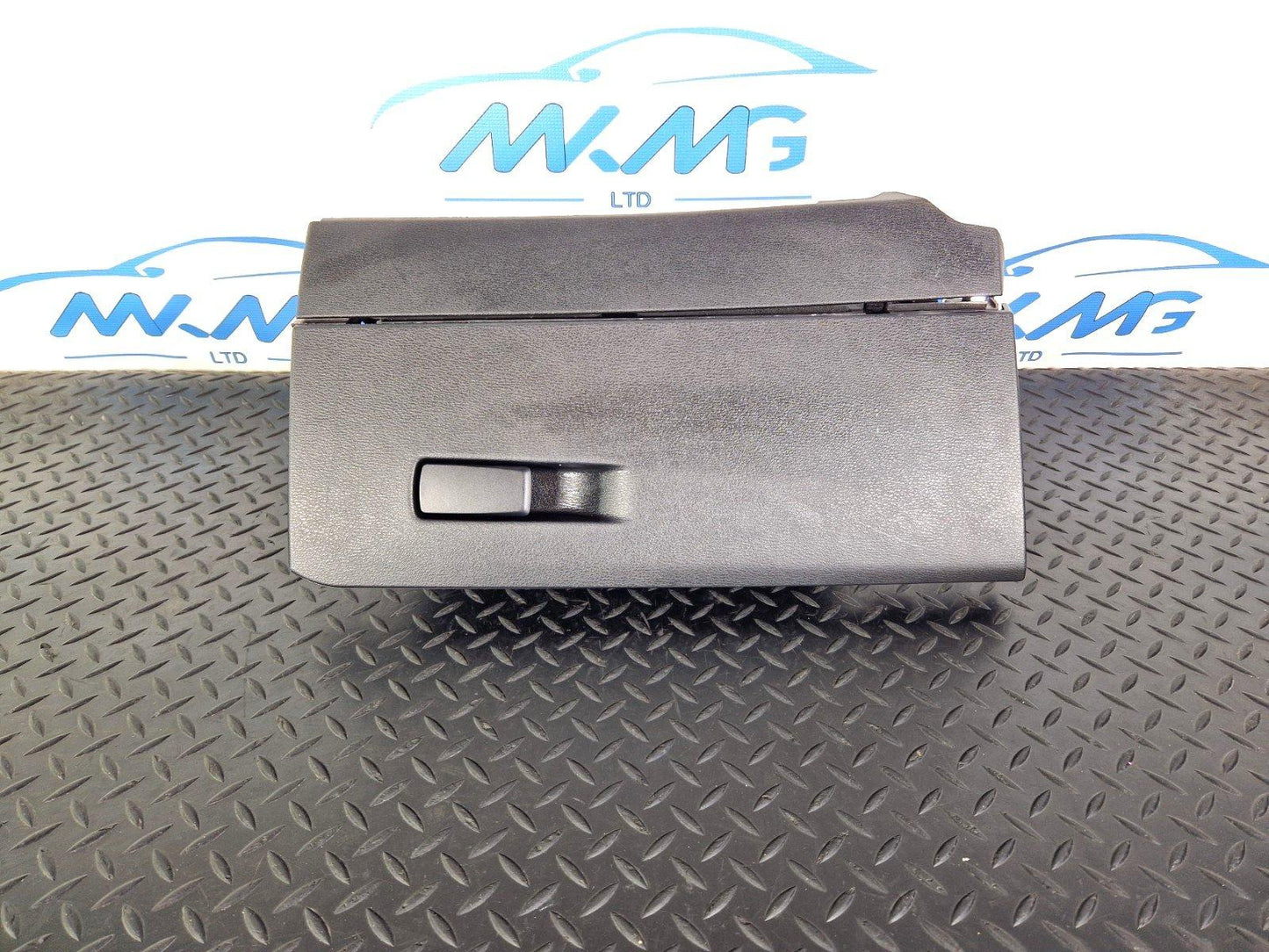 16-22 BMW X1 F48 GENUINE GLOVEBOX STORAGE COMPARTMENT 9357671 9292150