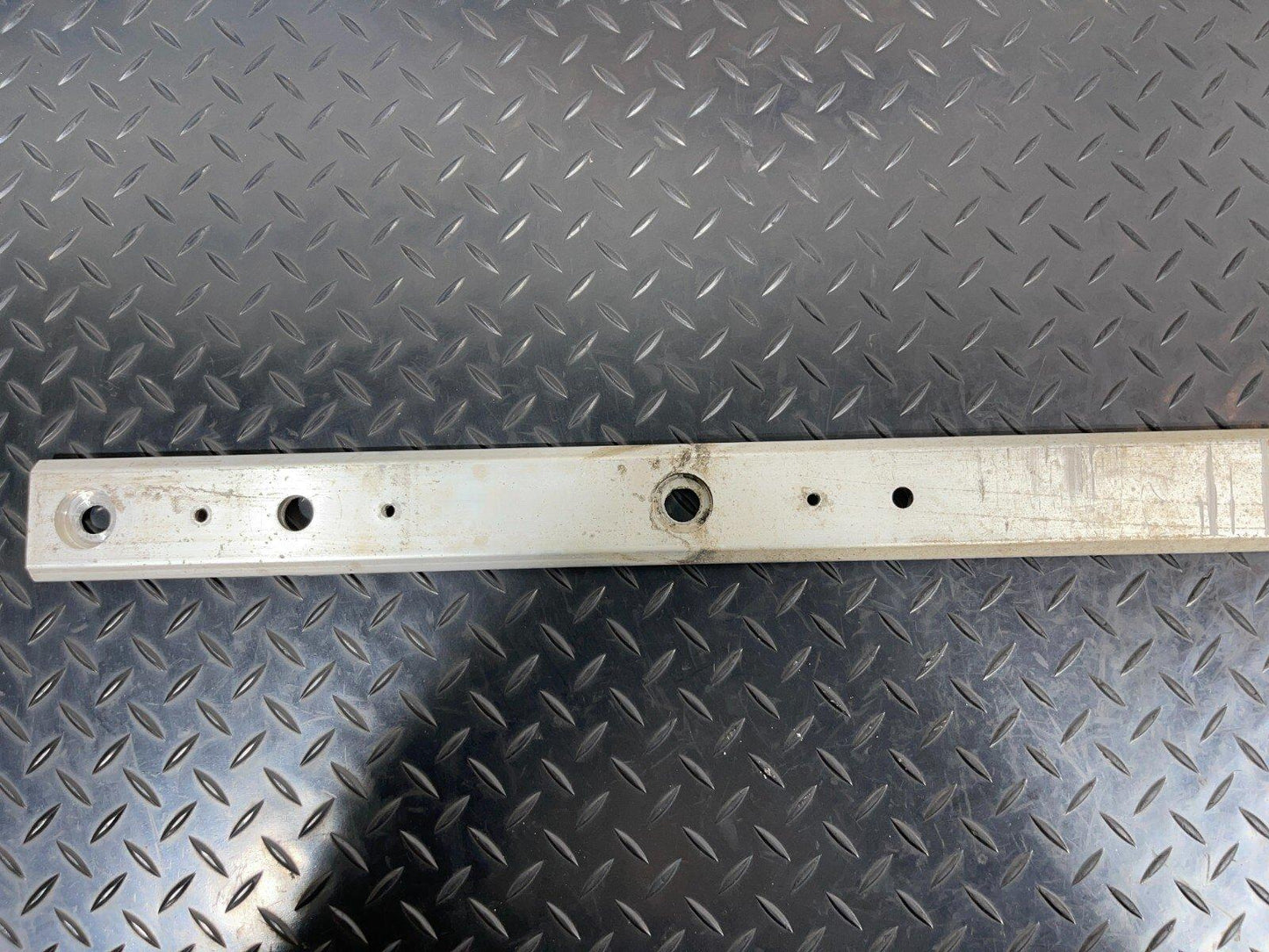 14-21 MERCEDES BENZ C-CLASS C350h W205 REAR TUNNEL BEAM BAR A2056190725