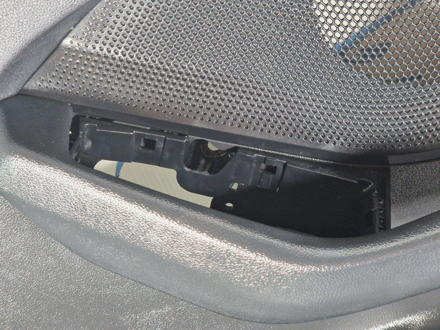 20-24 BMW 1 SERIES F40 FRONT RIGHT DRIVERS SIDE DOOR CARD 9893810