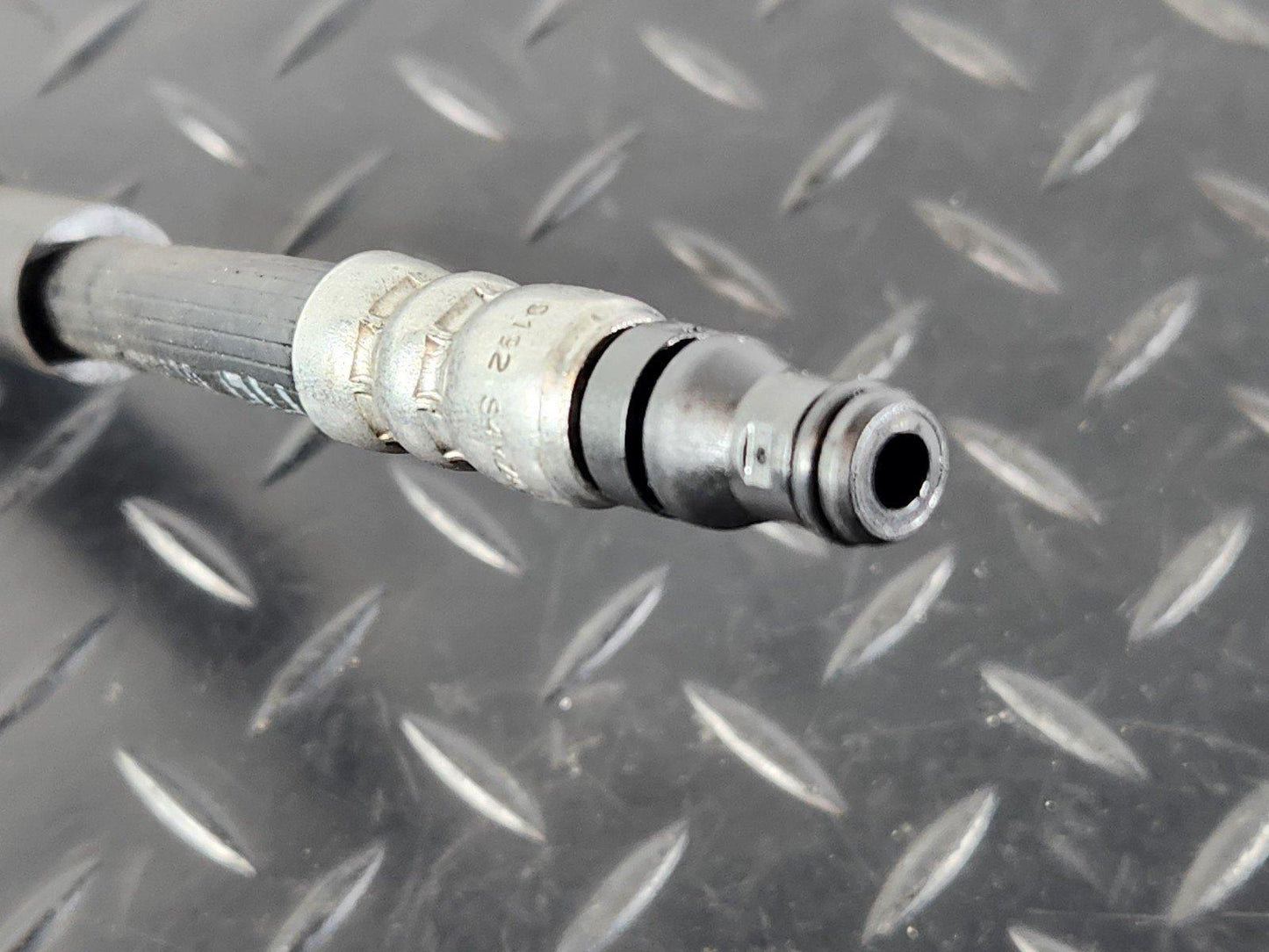 RANGE ROVER EVOQUE L551 CLUTCH CYLINDER TUBE TO UPPER CONNECTOR M8D27K592BB