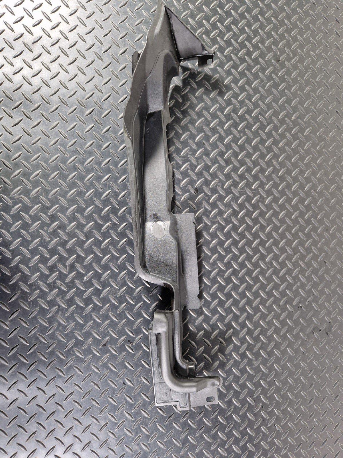 16-24 AUDI A5 F5 COUPE OEM FRONT LEFT WING FENDER SEAL TRIM 8W6821169C