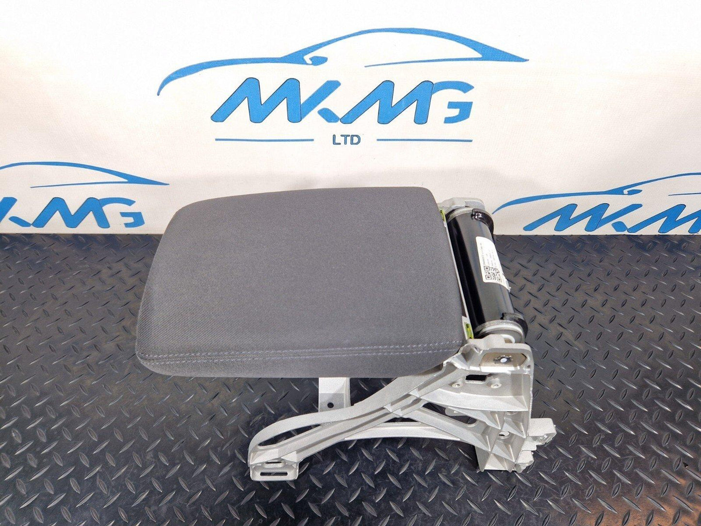 16-19 AUDI A4 B9 FRONT CENTRE CONSOLE BLACK CLOTH ARM REST 8W0864283A