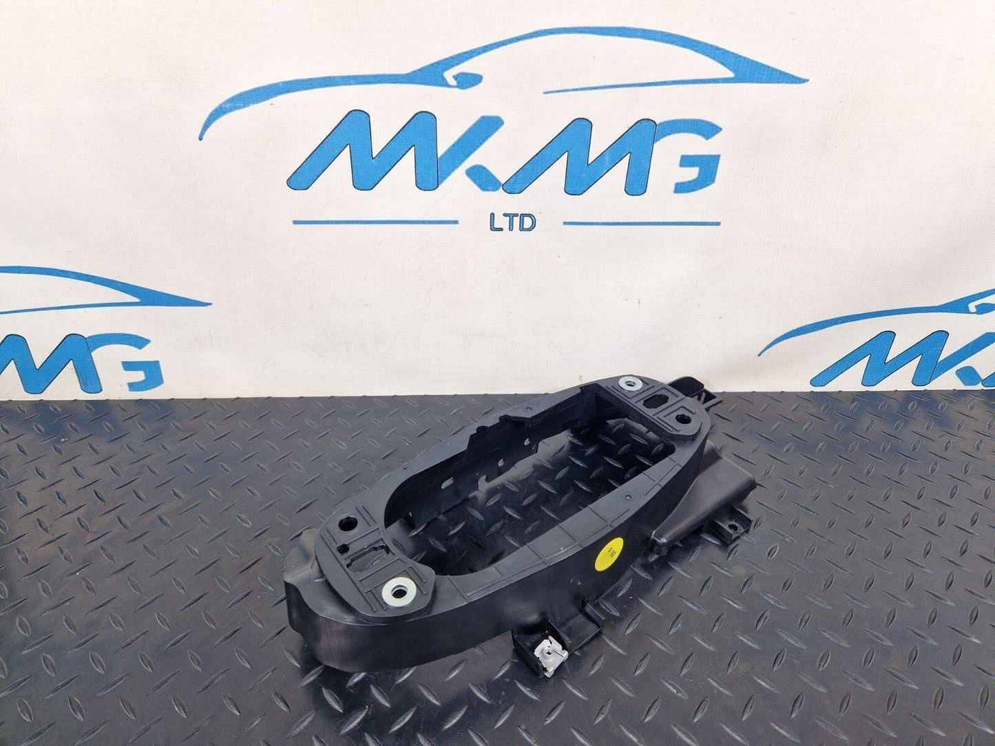 16-19 AUDI A4 B9 S-LINE GENUINE GEARSTICK MOUNTING PLATE BRACKET 8W0863531