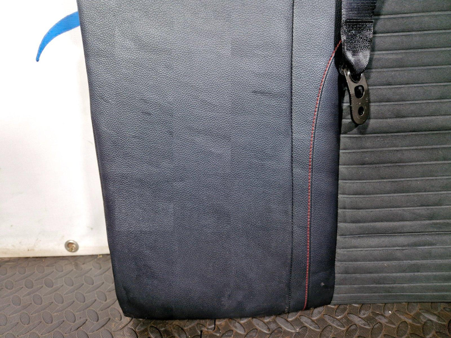 12-18 MERCEDES A CLA C117 W176 AMG REAR LEFT SIDE HALF LEATHER BACKREST SEAT