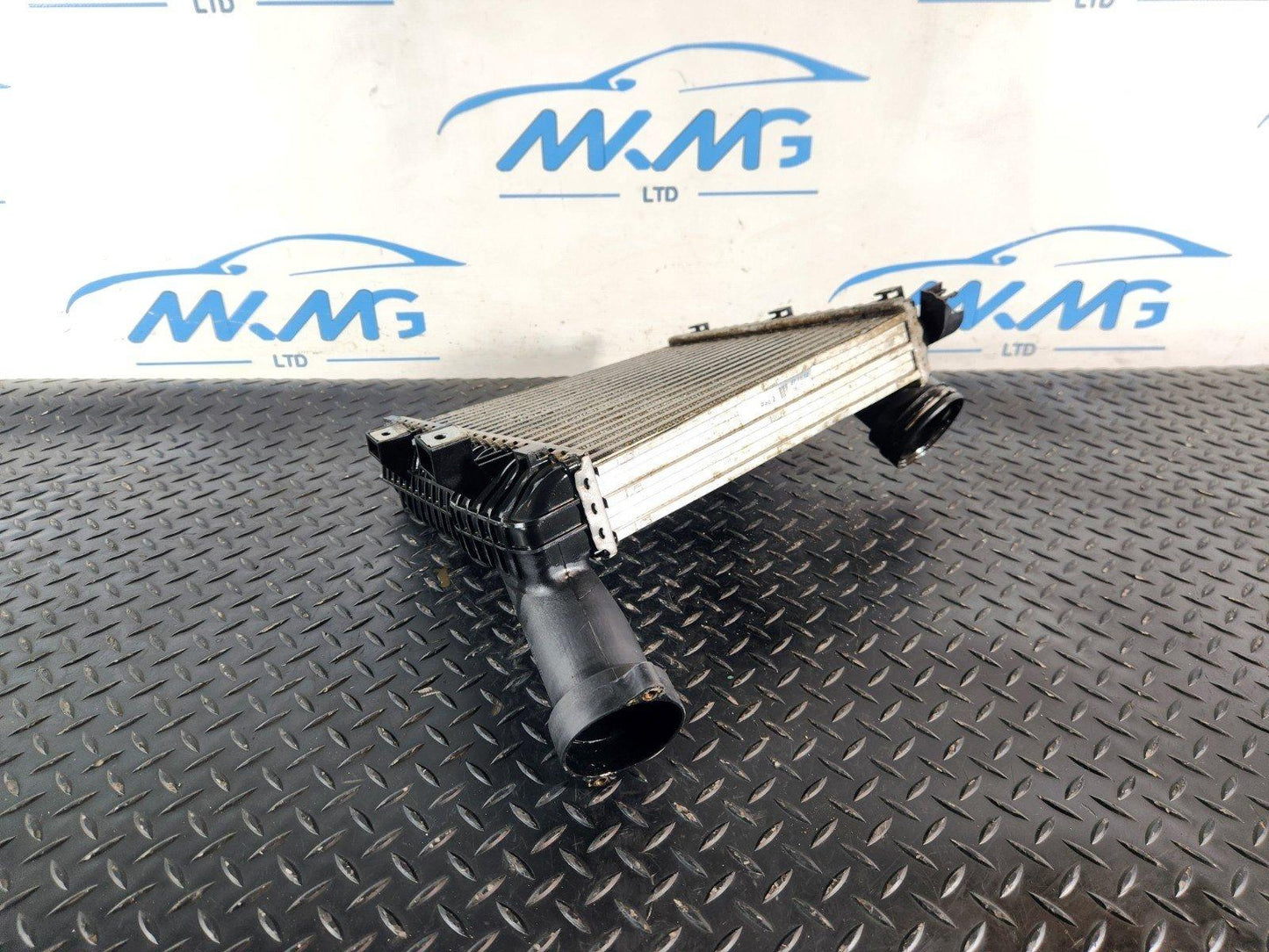 10-18 VW TOUAREG 7P CRCA 3.0 DIESEL LEFT INTERCOOLER RADIATOR 7L6145803D