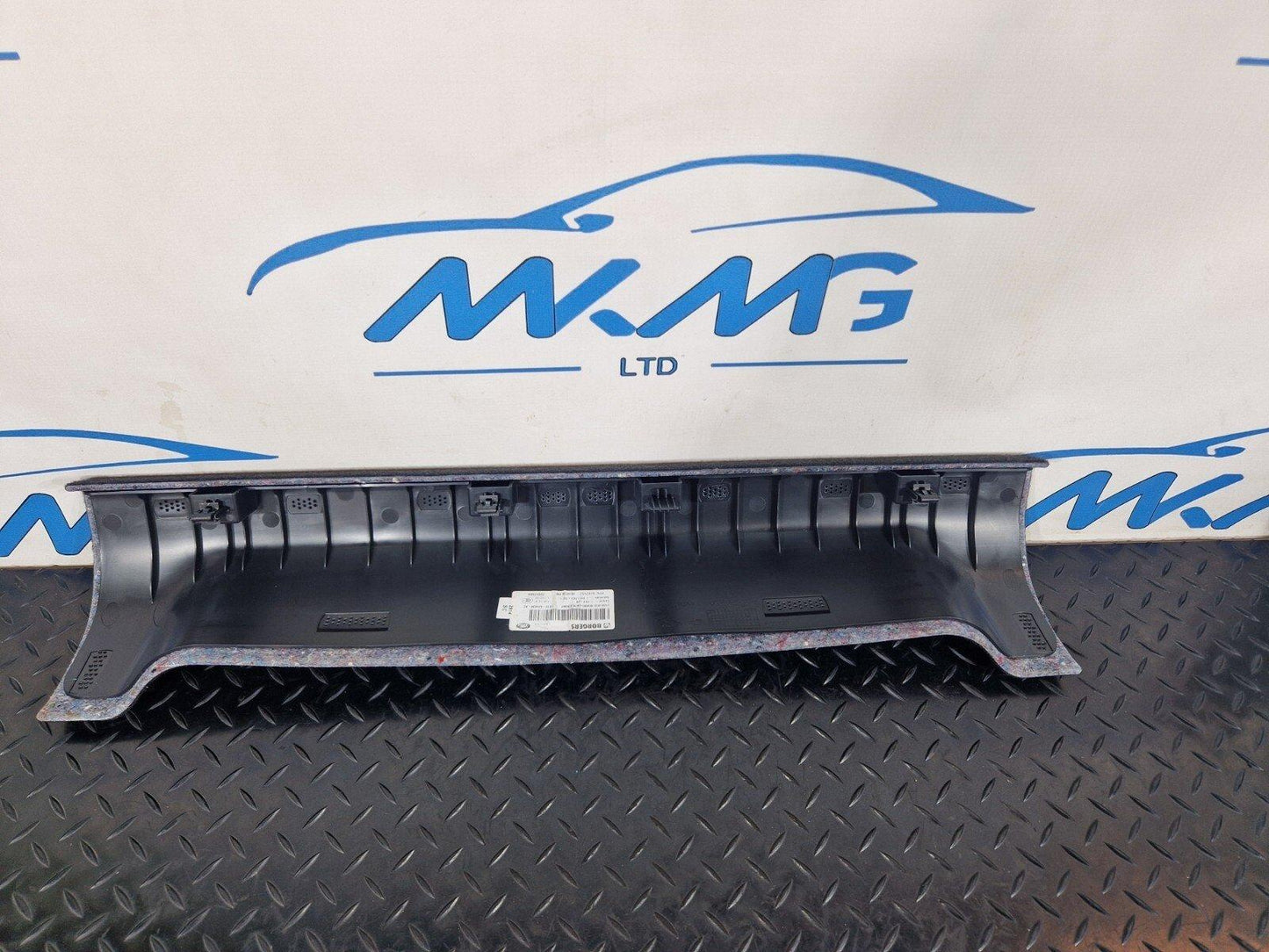 2019-ON  LAND ROVER DISCOVERY L550 LCI HEELBOARD CENTRE TRIM PANEL LK72674A34AC