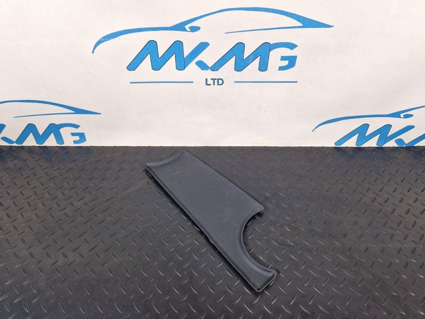 18-ON MERCEDES SPRINTER W907 W910 RIGHT STORAGE COMPARTMENT INSERT A9106891400