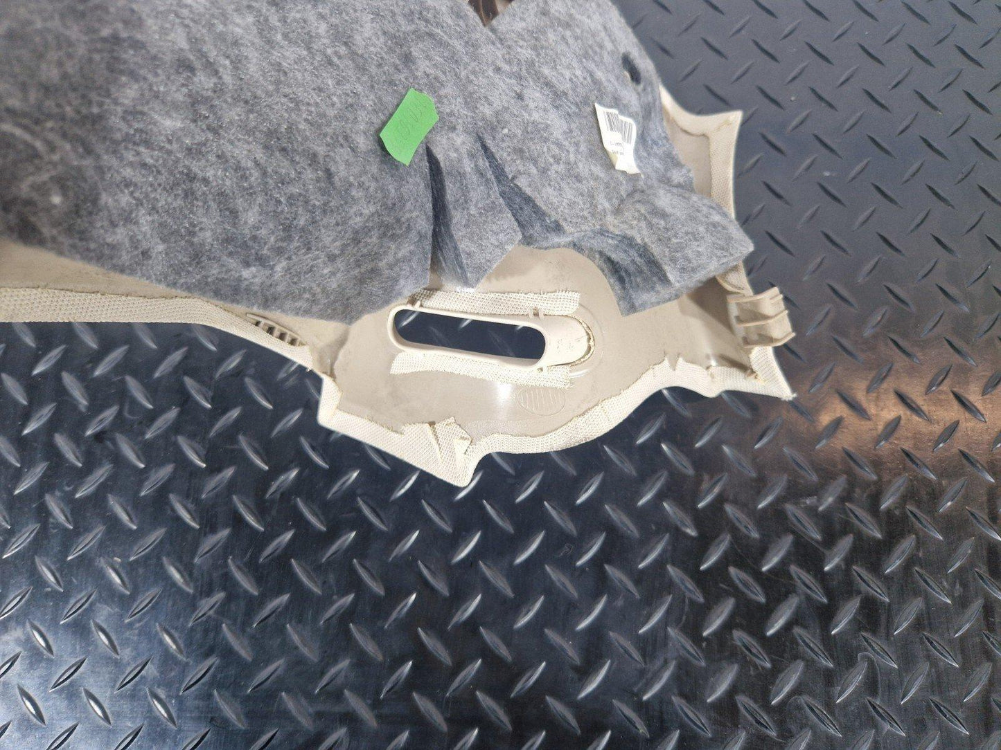 14-21 MERCEDES BENZ C CLASS SALOON W205 O/S/R C-PILLAR TRIM COVER A2056907804
