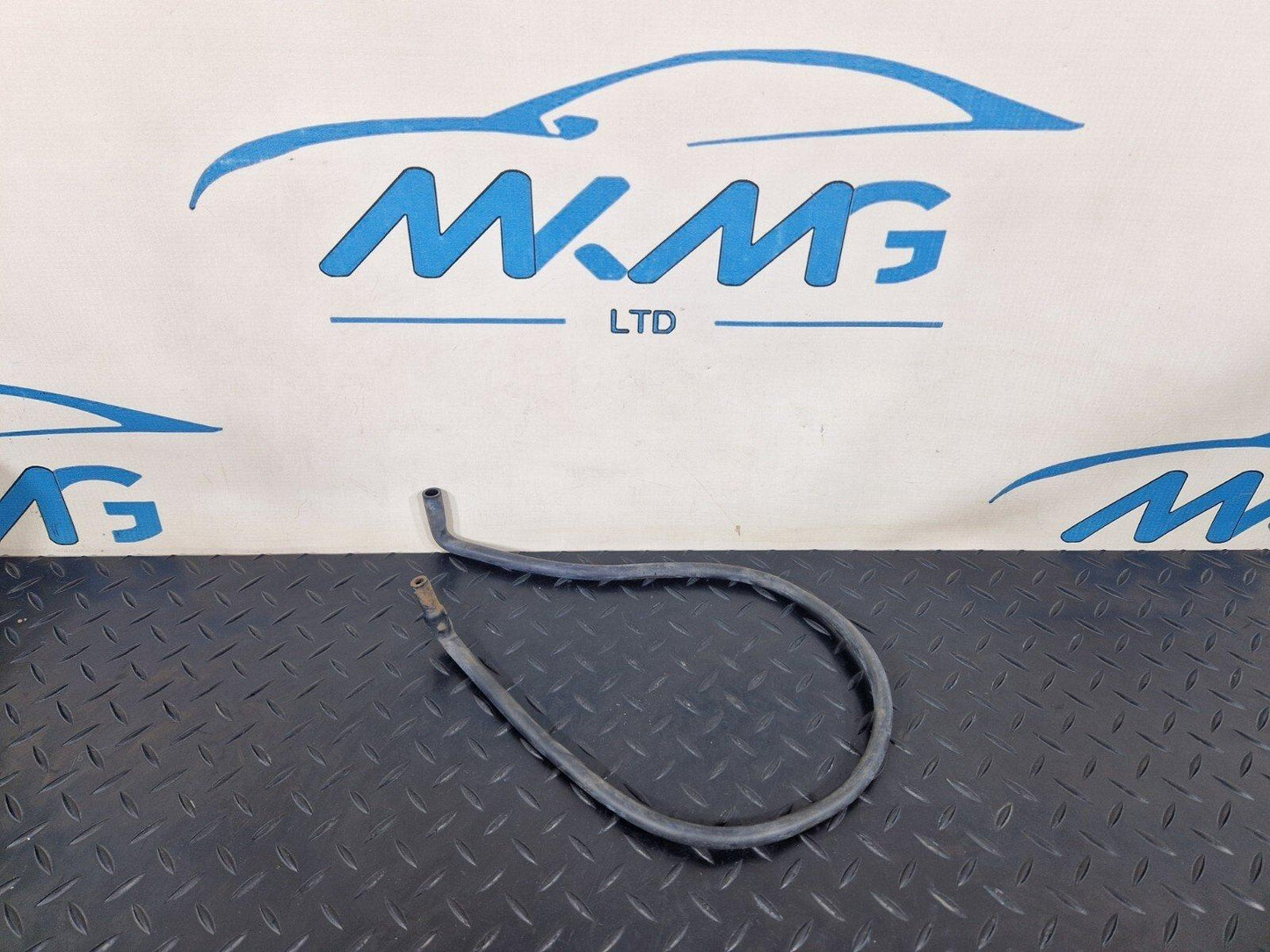 16-19 AUDI A4 B9 S-LINE OEM GENUINE RIGHT SIDE HEADLIGHT WASHER HOSE 8W0941718A