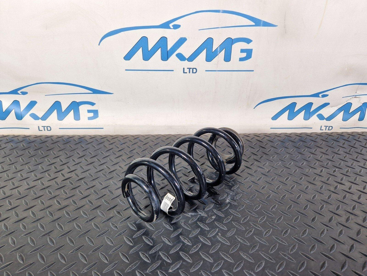 20-24 BMW 1 SERIES F40 REAR SUSPENSION COIL SPRING FITS LEFT & RIGHT 6871665