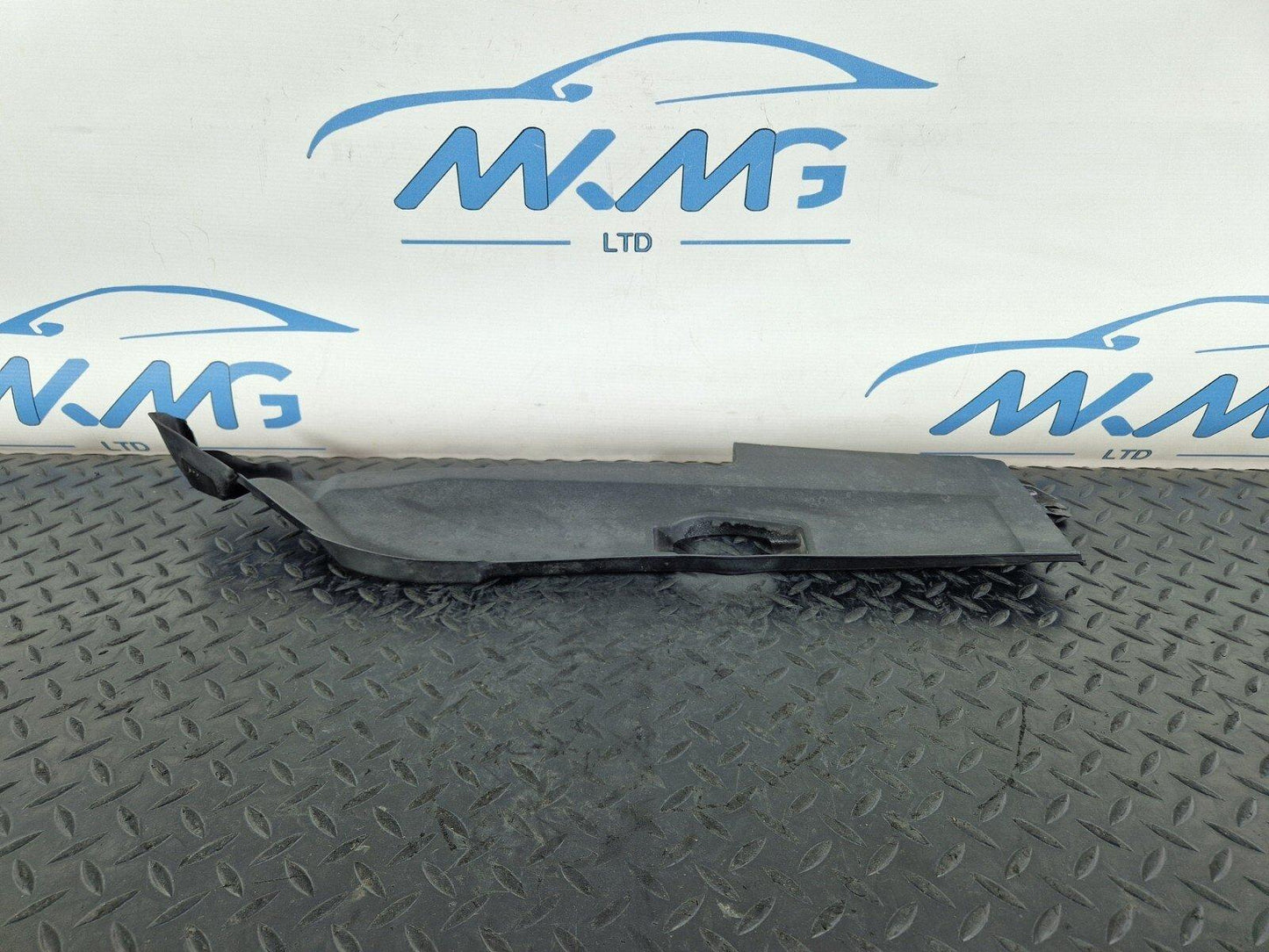 10-17 AUDI A8 4H FRONT TOP WING COVER TRIM DRIVER SIDE 4H0819336