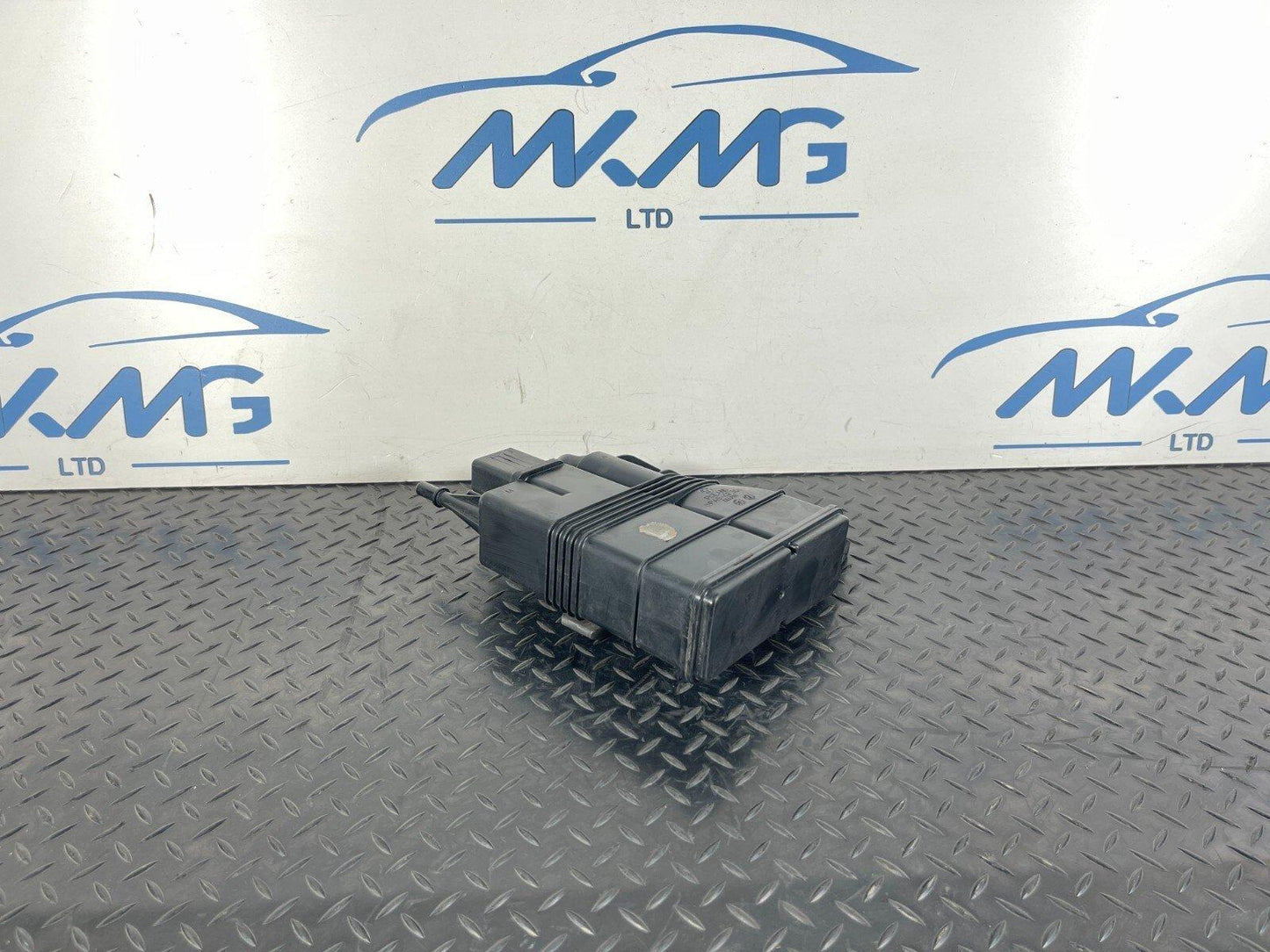 20-ON BMW 1 2 SERIES F40 F44 GENUINE CHARCOAL FILTER 7476383