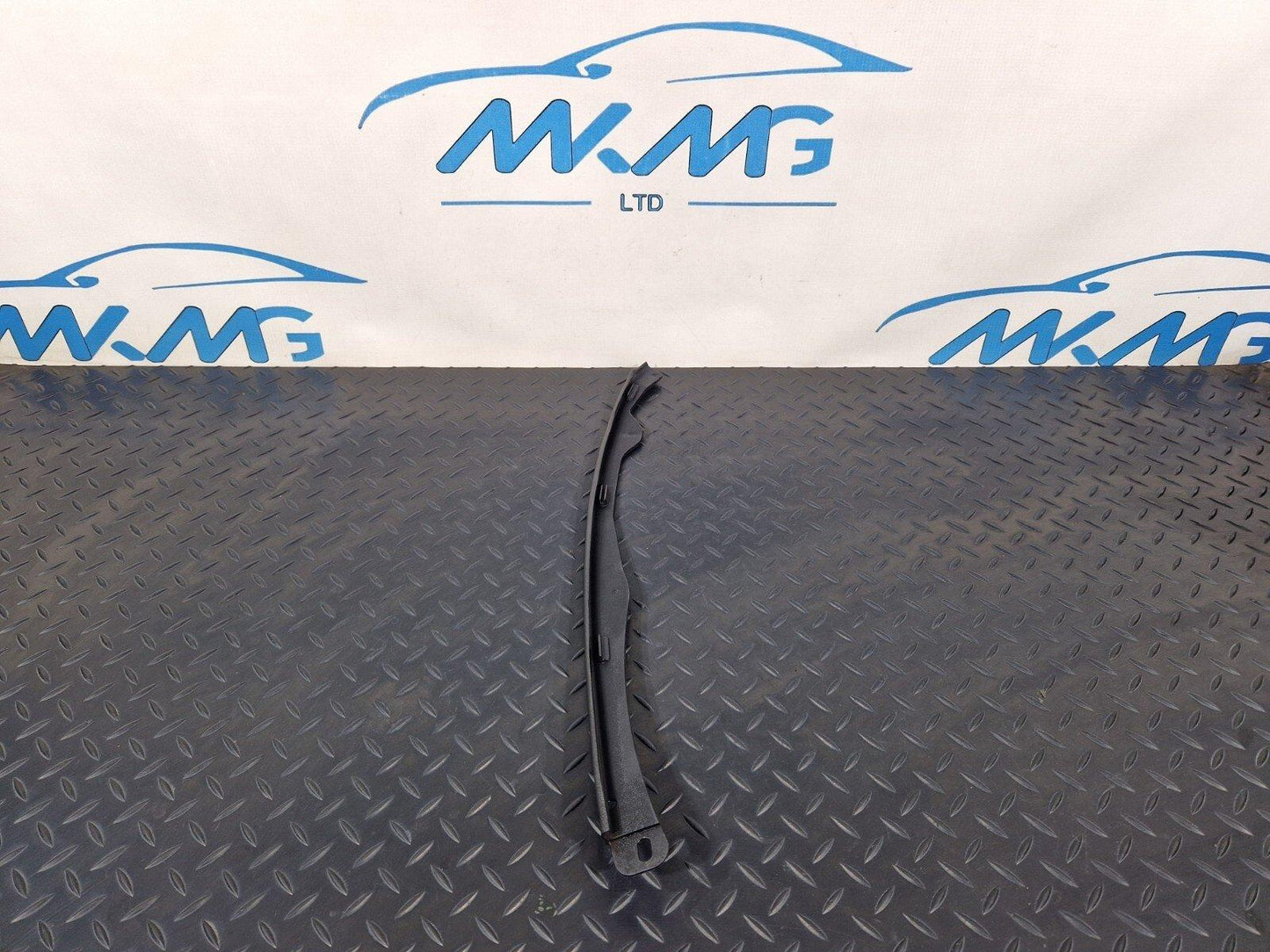 16-19 AUDI A4 B9 FRONT BONNET HOOD LEFT PROTECTION 8W0823125