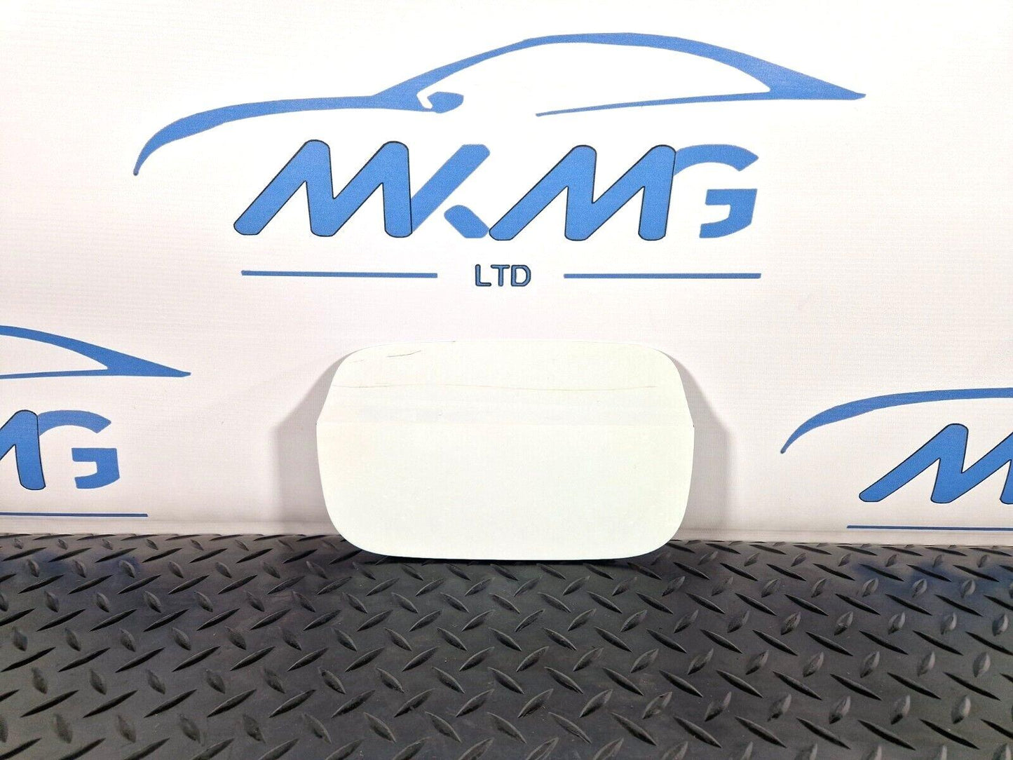 16-23 AUDI S5 COUPE GENUINE REAR FUEL DOOR COVER TRIM IBIS WHITE LY9C 8W6809907
