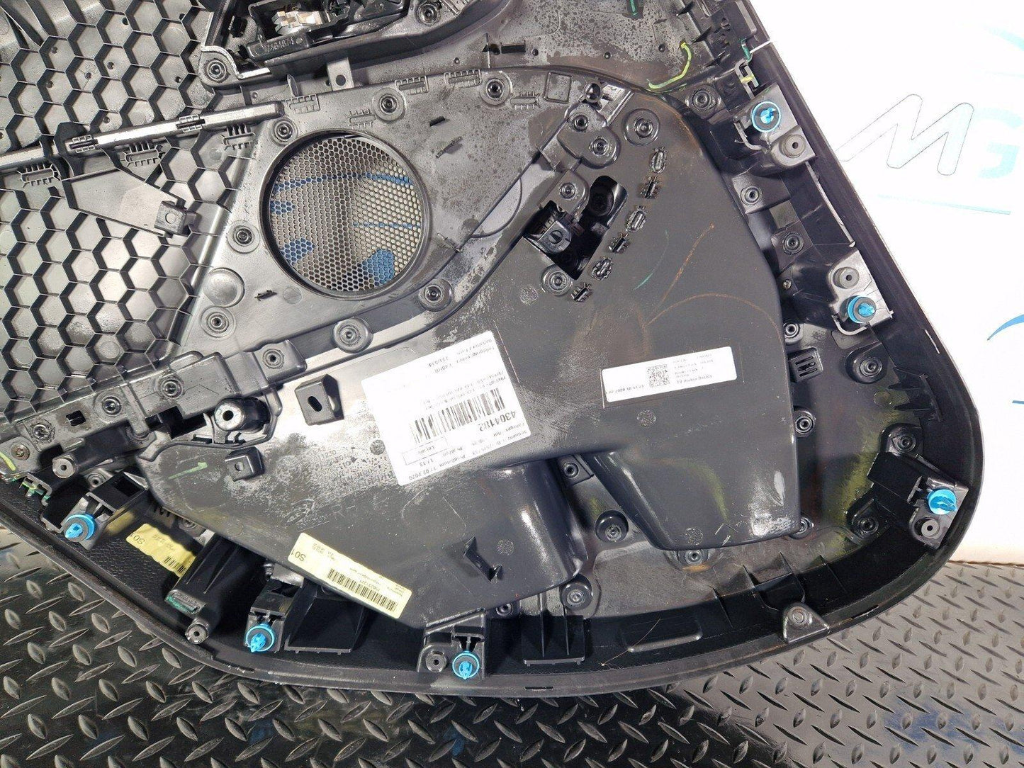 20-24 BMW 1 SERIES F40 REAR RIGHT DRIVERS SIDE DOOR CARD 9893848