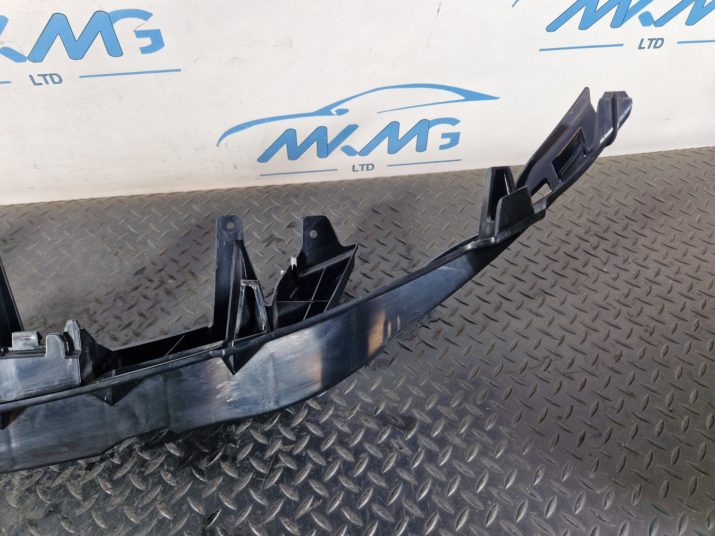 FORD KUGA FRONT BUMPER SUPPORT BRACKET 8V41-17E778-AD