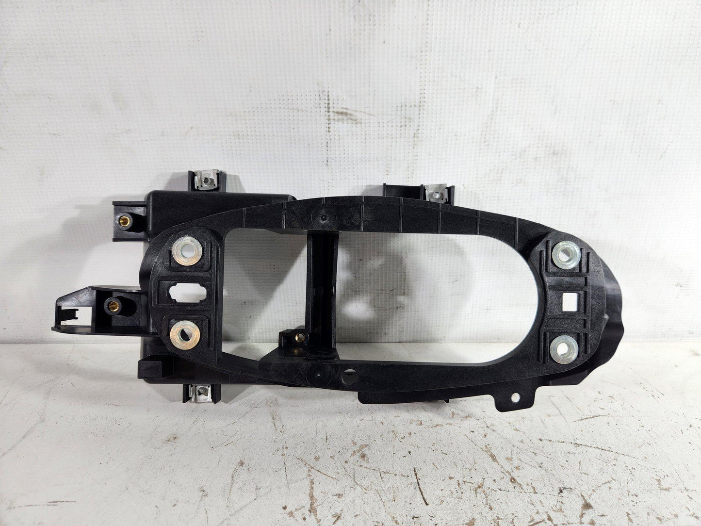 Audi A4 B9 Genuine Gear Shifting Mechanism Mounting Frame 8W2863531