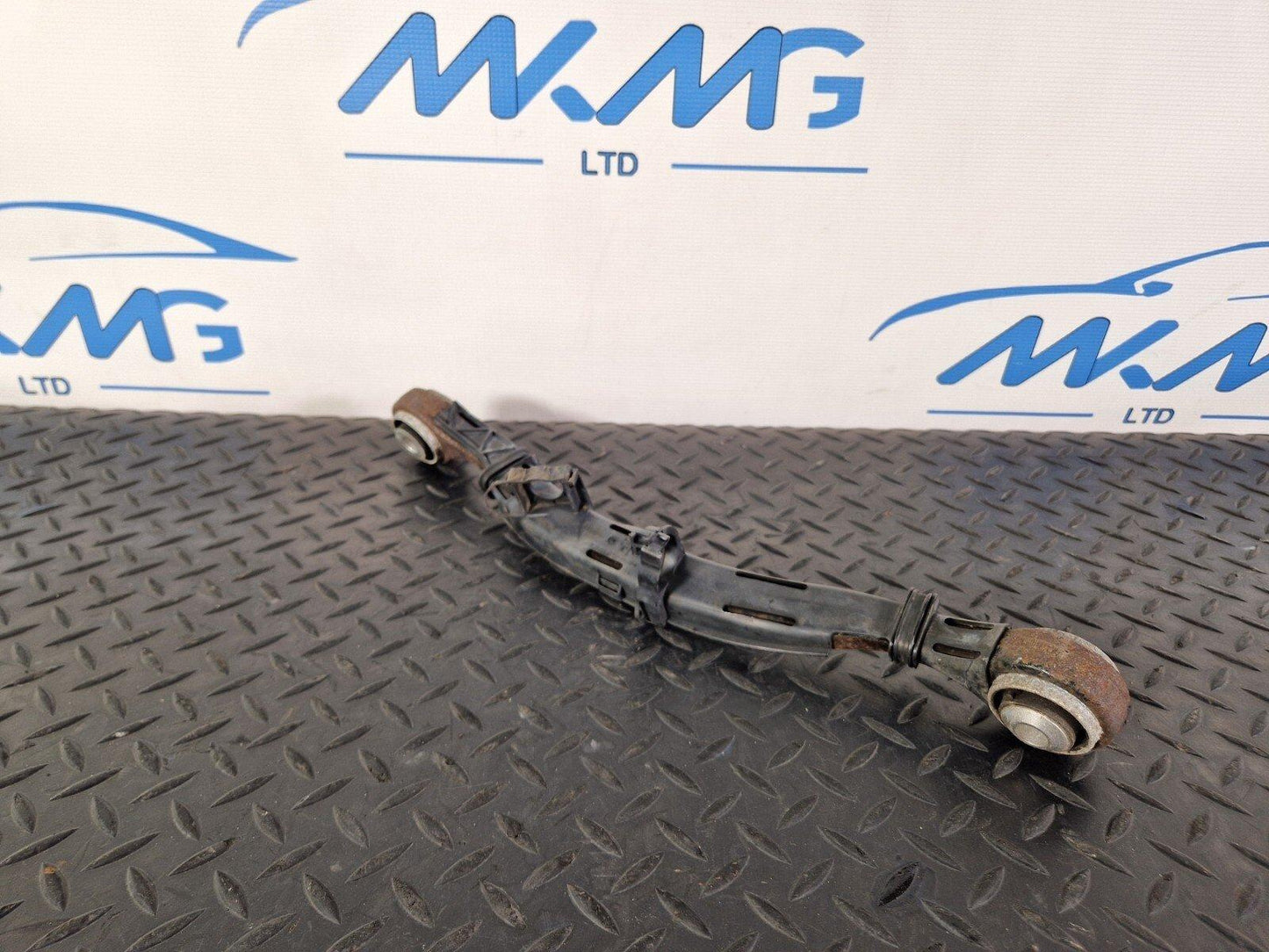 11-19 MERCEDES BENZ ML W166 GENUINE REAR RIGHT CONTROL ARM A1664230823