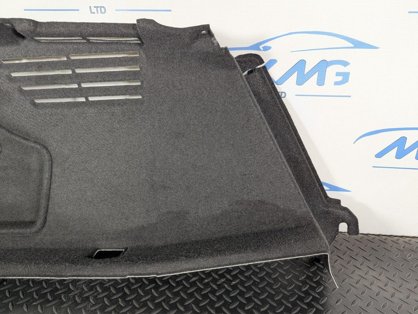 16-19 AUDI A4 B9 GENUINE REAR PASSENGER SIDE BOOT TRIM PANEL 8W5863879AA
