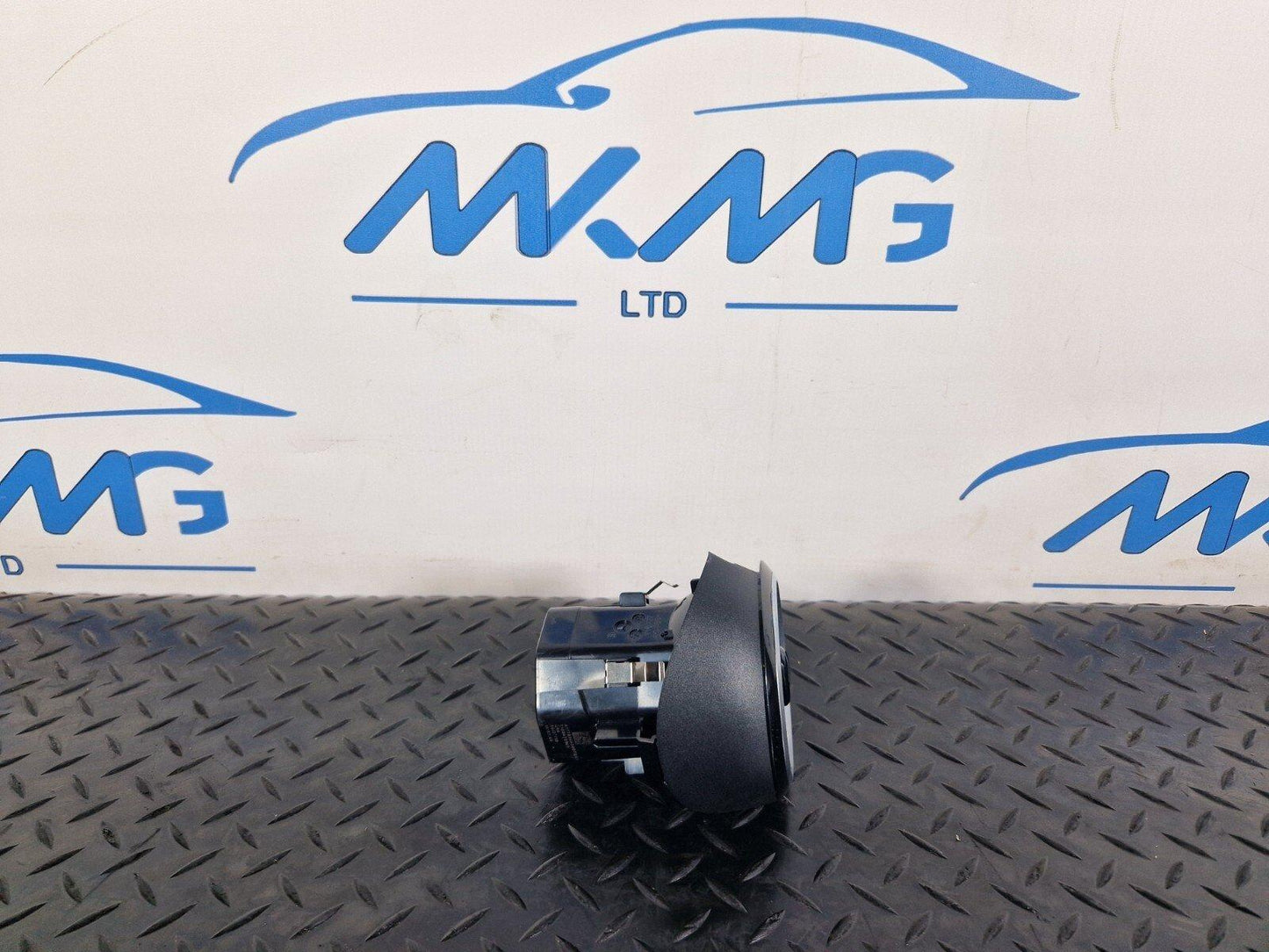 2018-ON MERCEDES A CLASS W177 DASHBOARD AIR VENT RIGHT DRIVER SIDE A17783083007Q