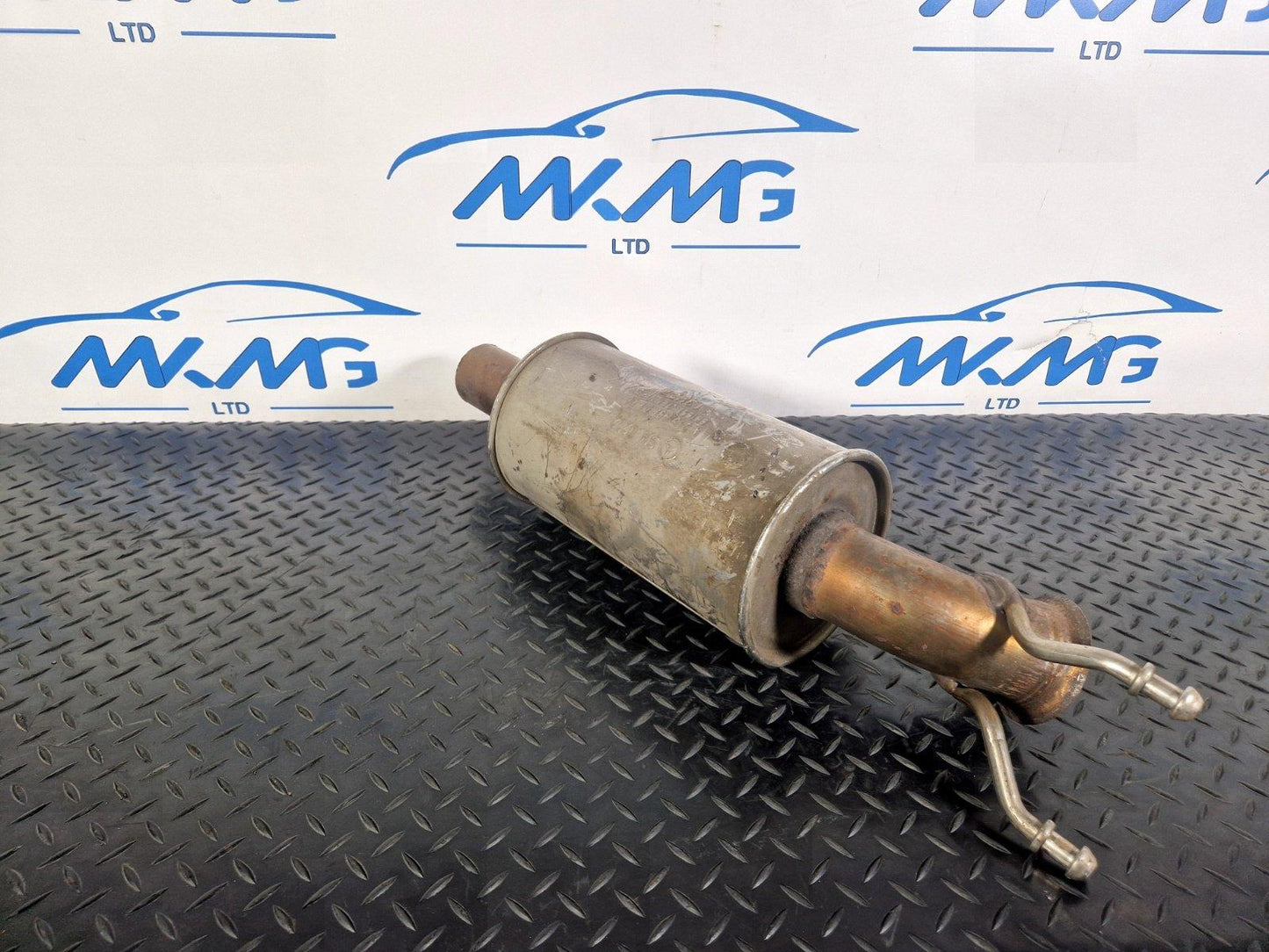 12-18 MERCEDES BENZ A B CLA GENUINE EXHAUST CENTER SECTION A2464910400