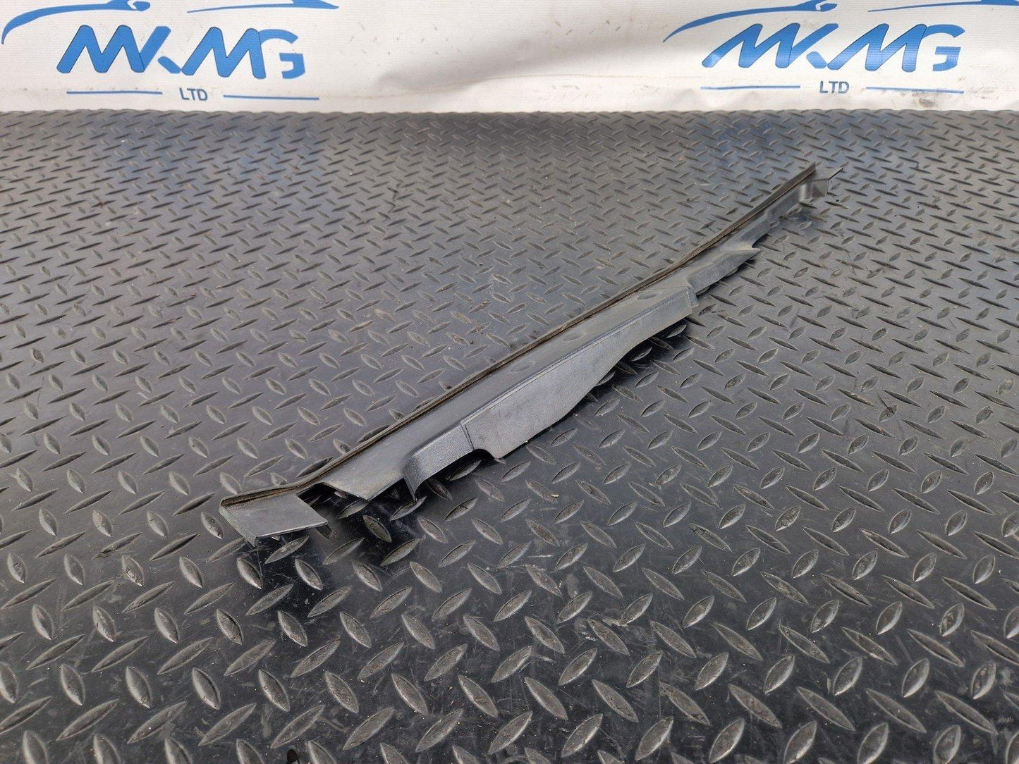 17-24 AUDI S5 F5 GENIUNE CONVERTIBLE RIGHT FENDER PROTECTION COVER 8W6820582E
