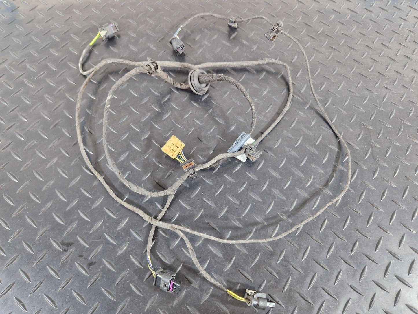 16-19 AUDI A4 B9 GENUINE REAR BUMPER PARKING SENSOR PDC WIRING LOOM 8W0971104A