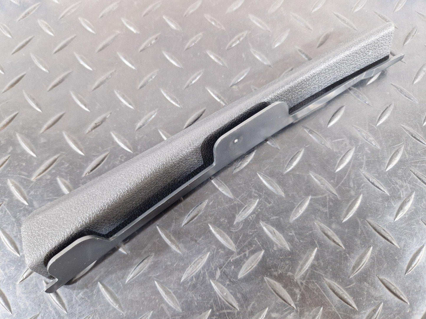 16-19 AUDI A4 B9 GENUINE OEM FRONT LEFT N/S A-PILLAR TRIM COVER 8W0868203A