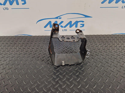 14-19 LAND ROVER L550 DISCOVERY SPORT FUEL FILTER BRACKET / HOLDER LR094192