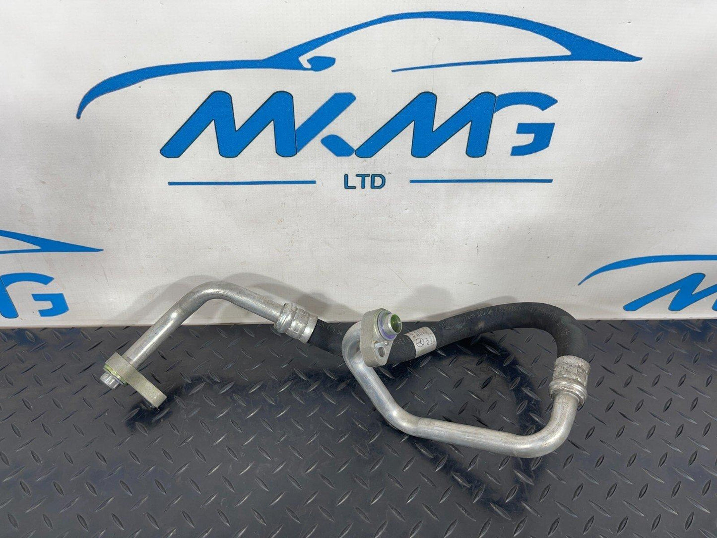 14-21 MERCEDES BENZ C300h W205 AIR CONDITION PIPE HOSE A2058306801