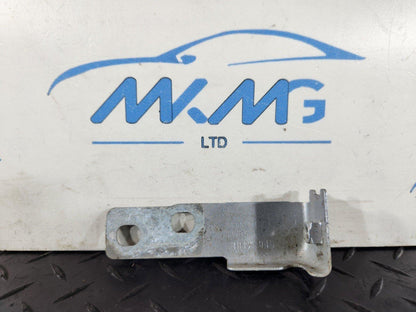 16-19 AUDI A4 B9 GENUINE FRONT RIGHT DRIVER SIDE WING BRACKET 8W0821434B