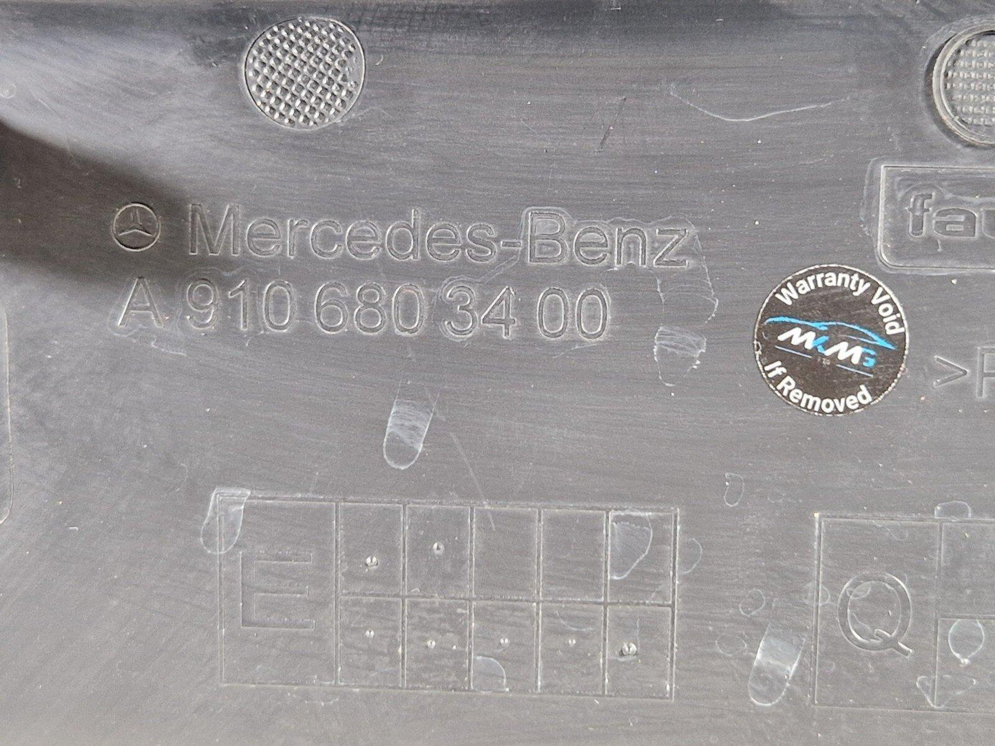 18-ON MERCEDES BENZ SPRINTER W907 RIGHT SIDE STORAGE TRIM A9106803400