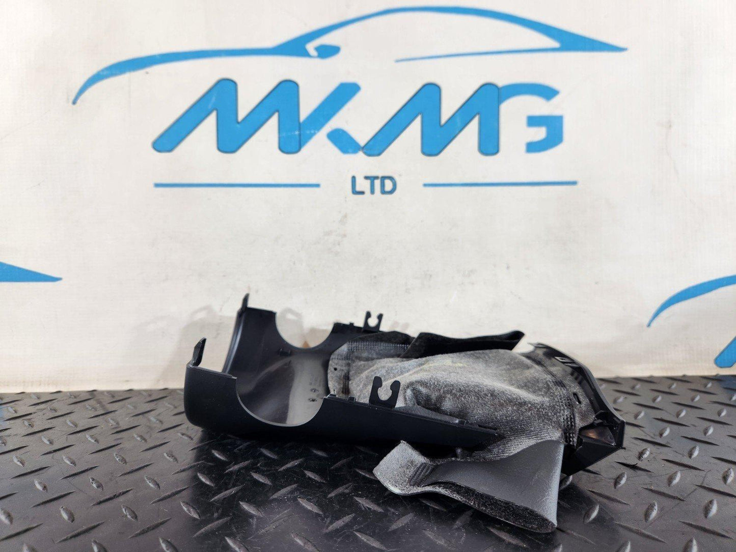 16-20 AUDI Q7 4M STEERING COLUMN STALK SURROUND TRIM COVER 4M0953491