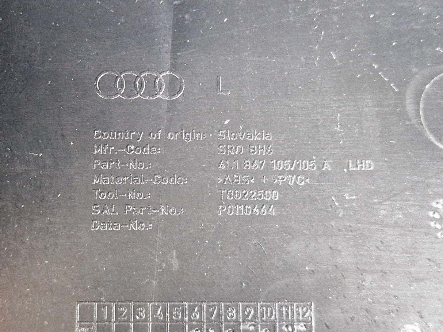 10-15 AUDI Q7 4L GENUINE OEM FRONT LEFT PASSENGER SIDE DOOR CARD PANEL 4L1867105