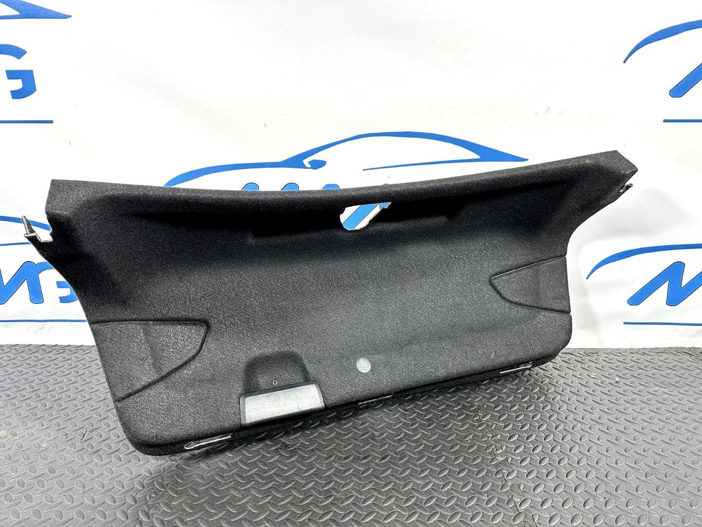 16-19 AUDI A4 B9 SALOON GENUINE BOOTLID TAILGATE TRIM PANEL 8W5867975