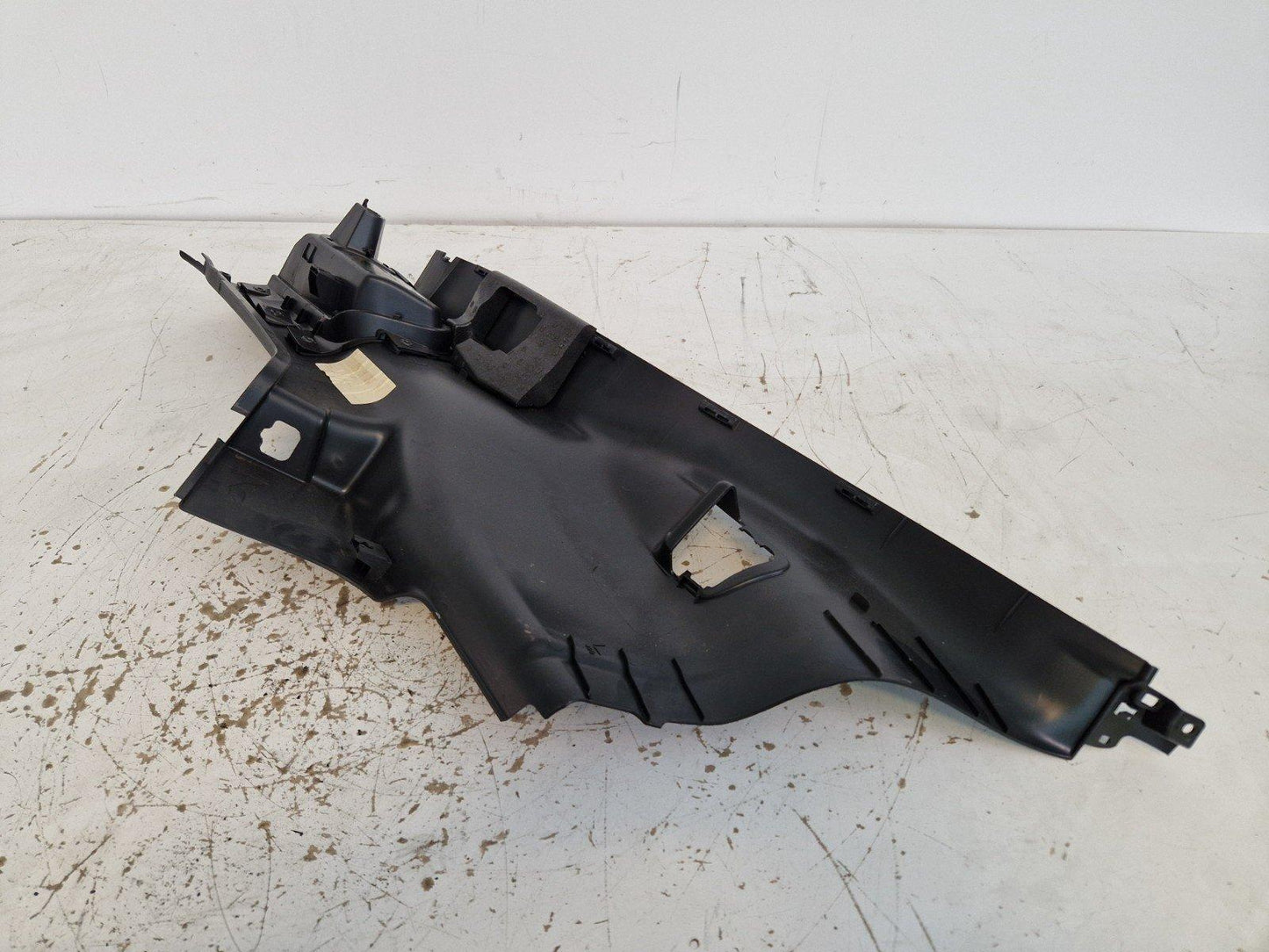 17-ON LAND ROVER DISCOVERY L462 REAR RIGHT C PILLAR LOCK TRIM COVER HY3202650