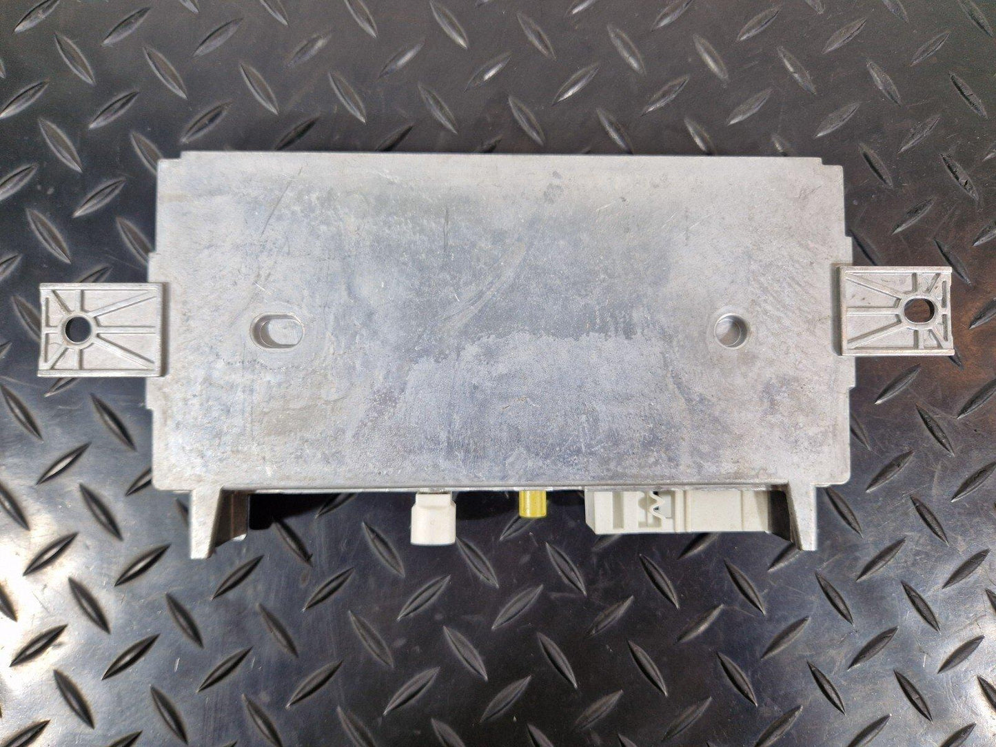 18-ON MERCEDES BENZ SPRINTER W907 GENUINE BLUETOOTH ECU A0009005017