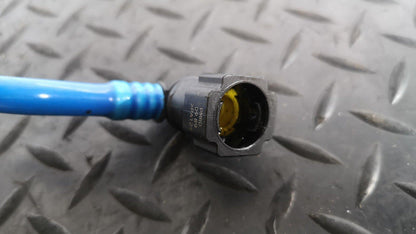 16-19 AUDI A4 B9 S-LINE GENUINE 2.0TDI SALOON FUEL RETURN PIPE 8W0201220