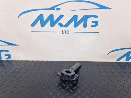 12-18 AUDI A6 C7 GENUINE COOLANT REGULATOR SUPPORT 4G0805201