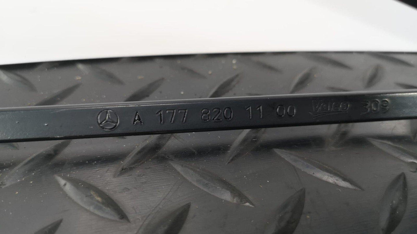 MERCEDES A-CLASS W177 V177 FRONT LEFT PASSENGER SIDE WINDSCREEN WIPER ARM *B114