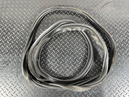 16-19 AUDI A4 B9 BOOT SEAL RUBBER SEAL 8W9827705