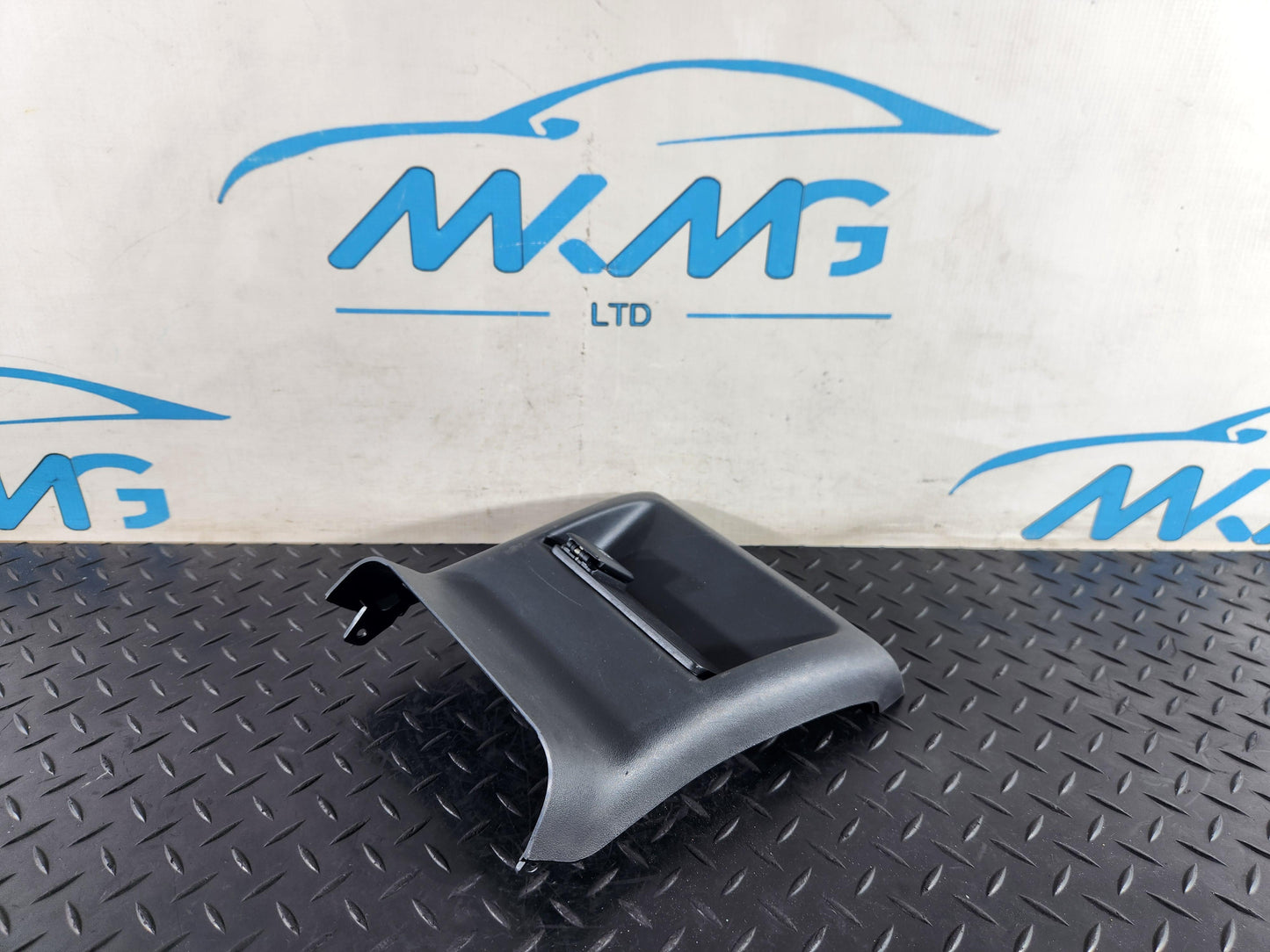 Land Rover Range Rover Evoque L551 SUV Rear Centre Console Trim K8D2-04569-A