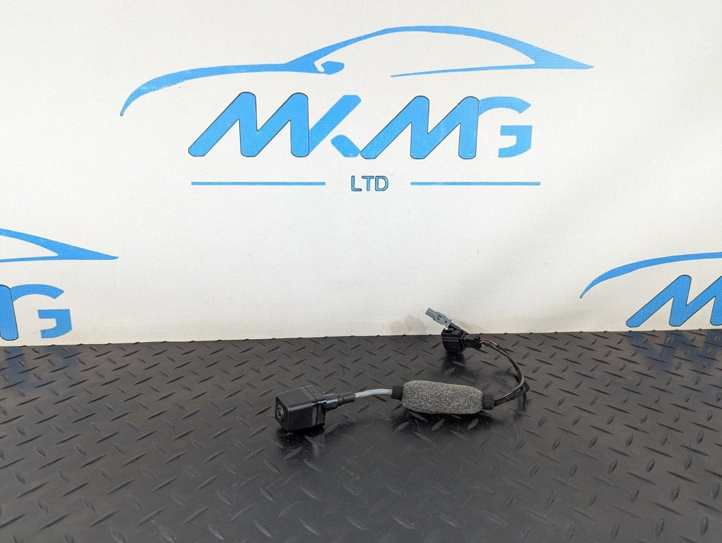 10-17 AUDI A8 4H GENUINE REVERSING CAMERA 8K0980551B