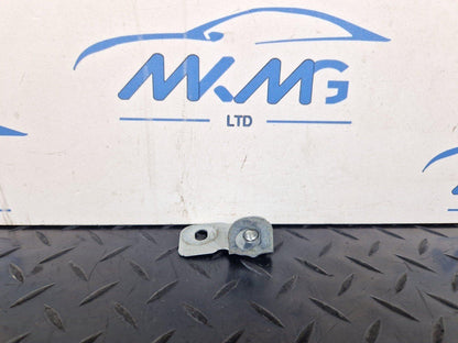 16-19 AUDI A4 B9 S-LINE GENUINE FRONT RIGHT DRIVER SIDE WING BRACKET 8W0821470