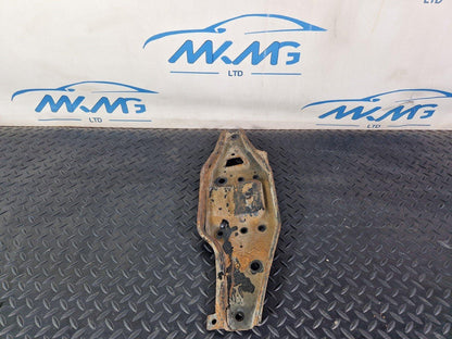 18-ON MERCEDES SPRINTER W907 FRONT BRACKET RIGHT LOWER MOUNT PLATE A9076220800