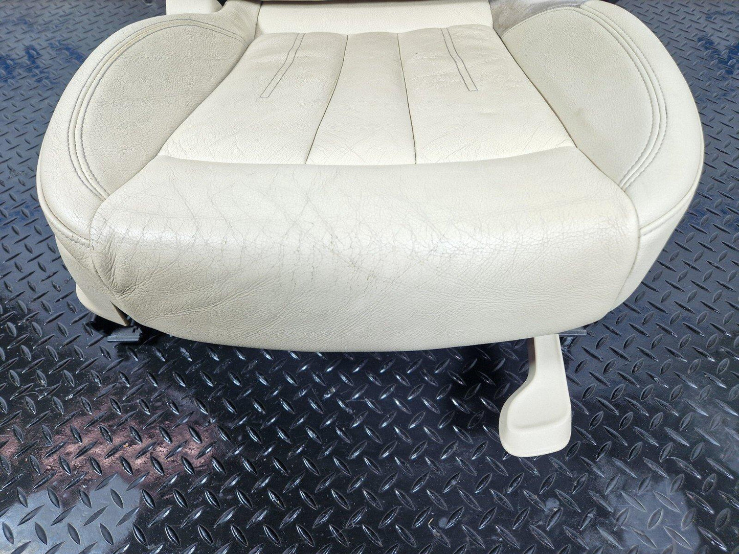 16-24 AUDI A5 F5 COUPE FRONT DRIVER WHITE LEATHER SEAT