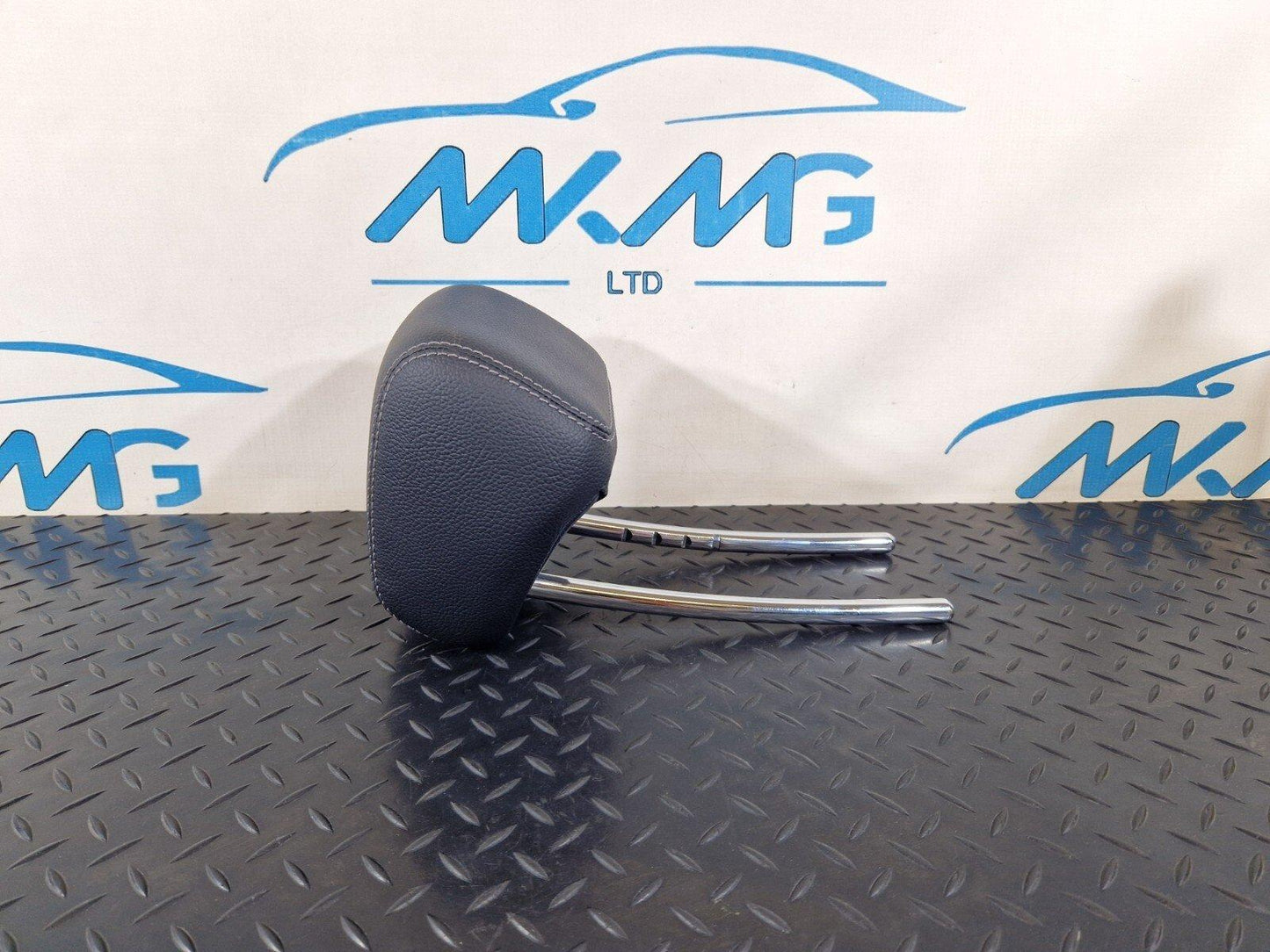 14-21 MERCEDES BENZ C300h W205 GENUINE SEAT HEADREST REAR LEFT RIGHT N/O/S