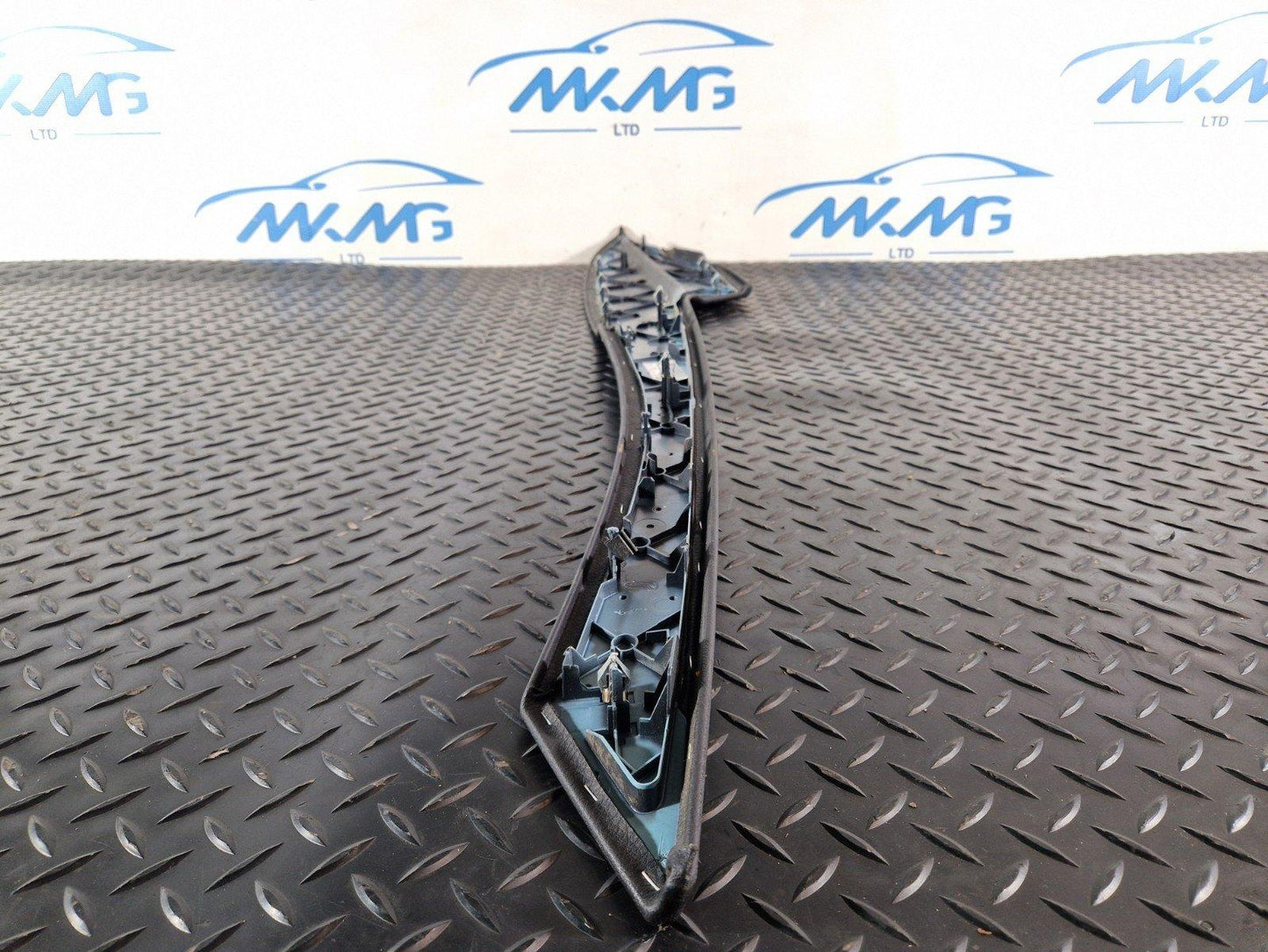 11-18 BMW 6 SERIES F13 CENTER CONSOLE RIGHT SIDE O/S TRIM PANEL 9228822 9197158
