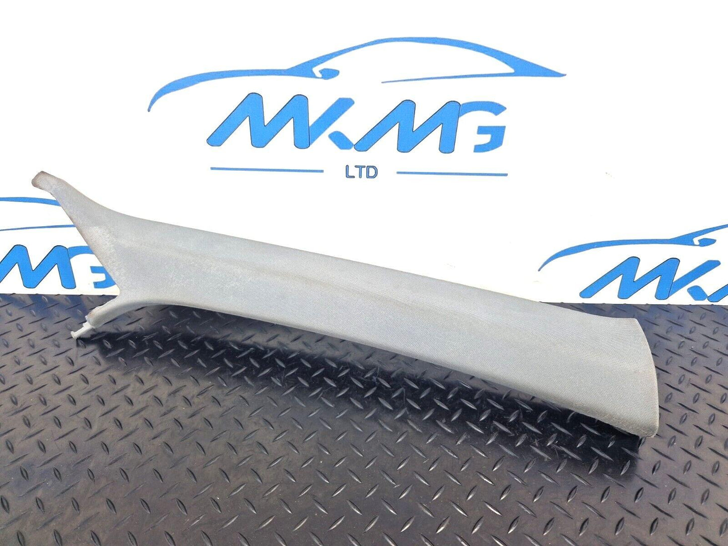 16-19 AUDI A4 B9 GENUINE FRONT RIGHT SIDE A PILLAR TRIM COVER PANEL 8W0867234